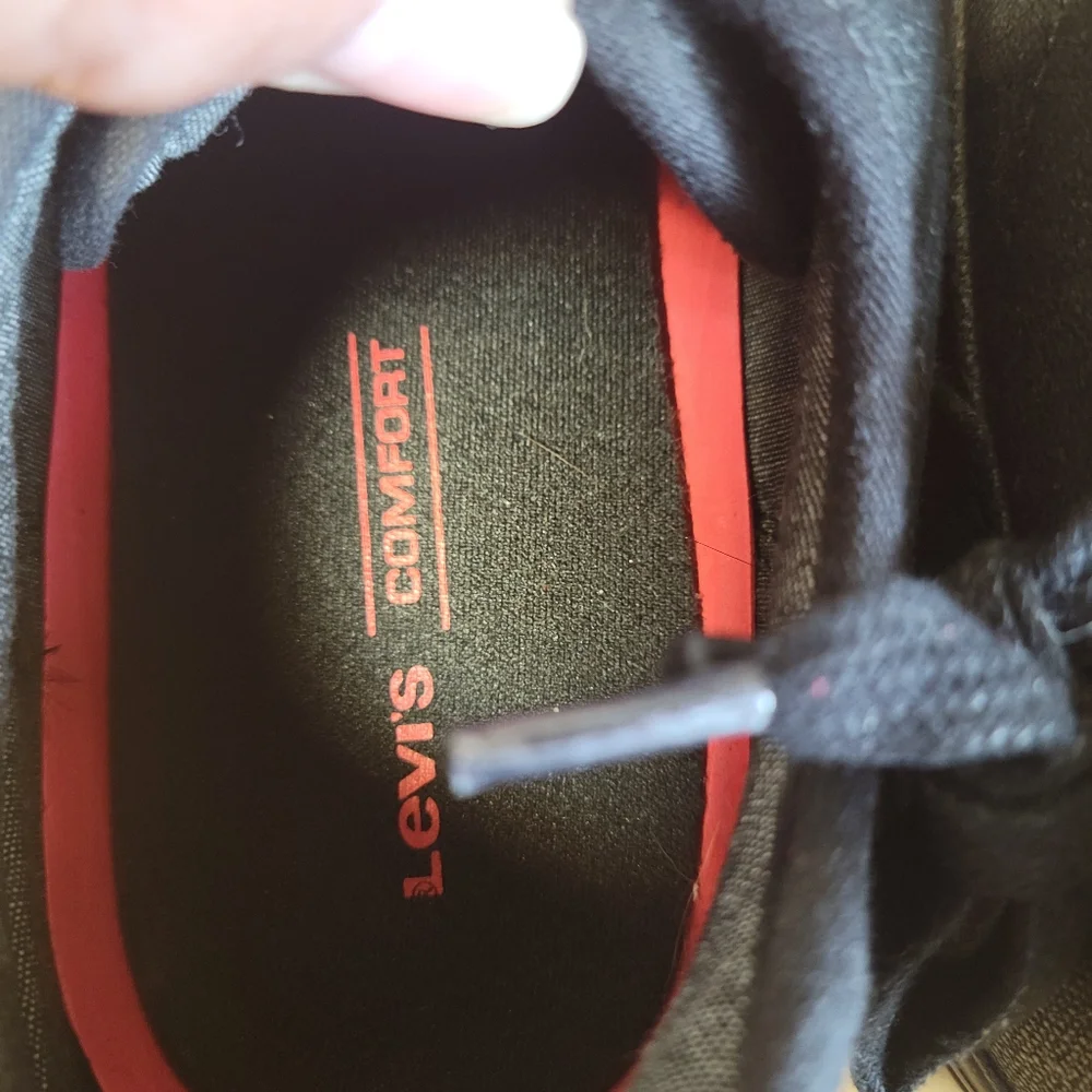 NEW Mens Levi's Shoes 👞 - Picture 5 of 9